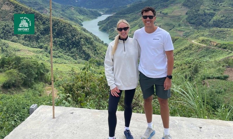 Comparing total cost risk and support for Ha Giang Loop travel options