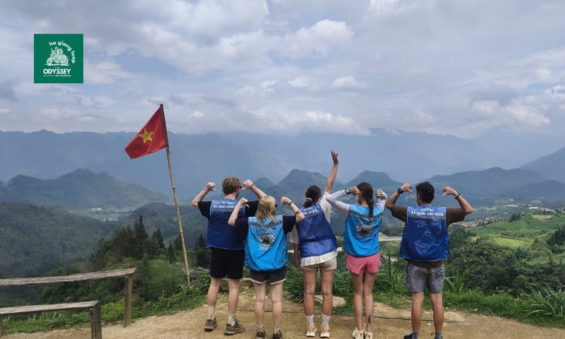 Photography stop on the Ha Giang Loop