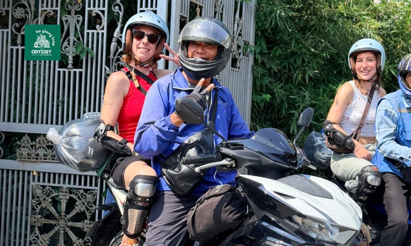 Paying a deposit for a Ha Giang Loop tour