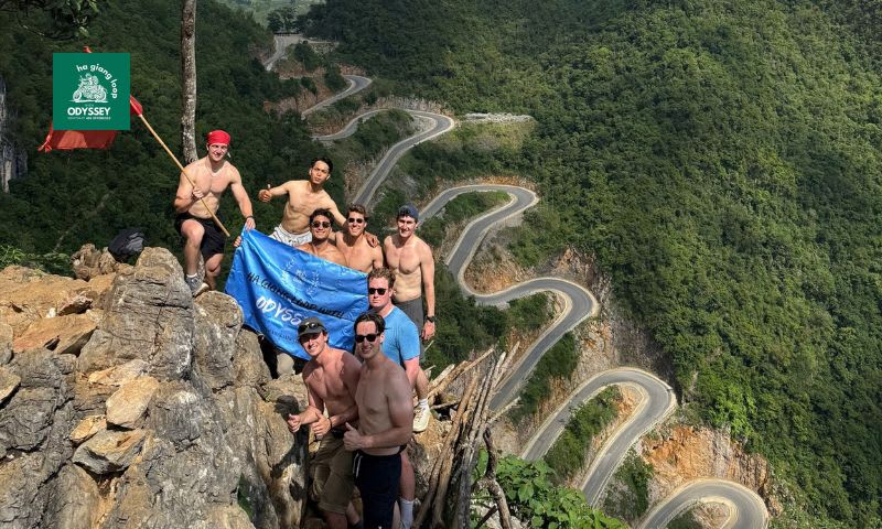 Ha giang hairpin turns steep climb